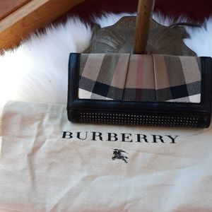 Burberry wallet